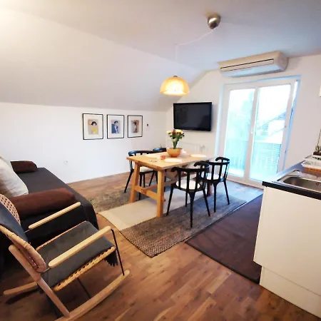 Poldi Apartment *